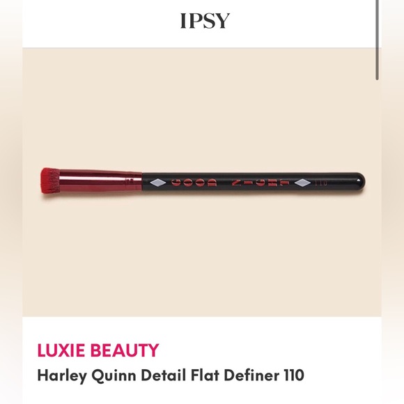 BNIB Luxie detail flat definer brush #110 - Harley Quinn collab - Picture 3 of 3